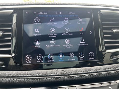 Used 2019 Chrysler Pacifica Limited image 36