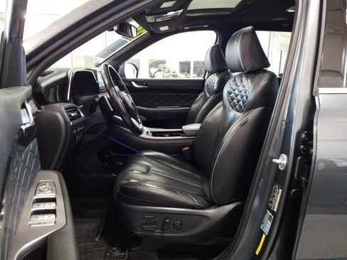 Used 2022 Hyundai Palisade Calligraphy image 12