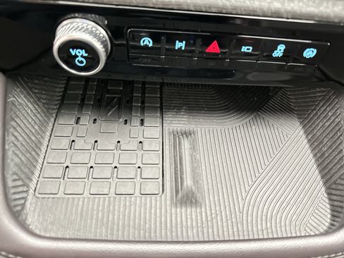 Used 2025 Ford Explorer Platinum w/ LUX Leather Package image 47