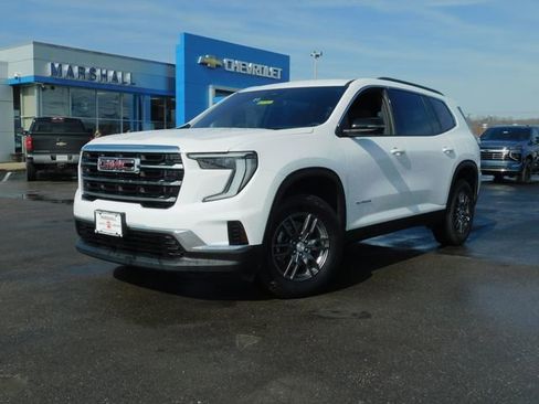 Used 2025 GMC Acadia Elevation image 2