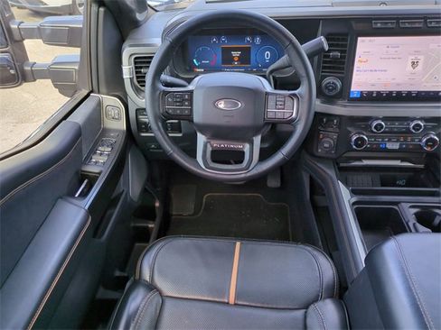 Used 2024 Ford F250 Platinum image 18