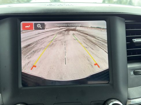 Used 2024 RAM 2500 Big Horn w/ Bed Utility Group image 6