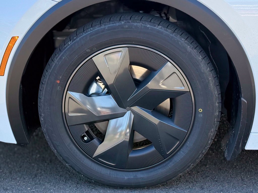 Certified 2027 Toyota Prius LE AWD/4WD image 9