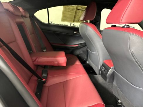 Used 2025 Lexus IS 350 F Sport RWD image 29