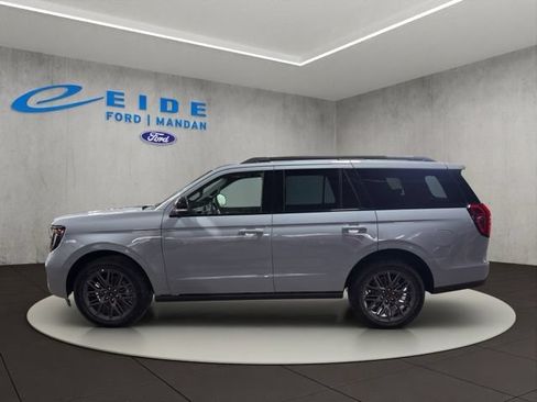 New 2027 Ford Expedition Platinum w/ Stealth Appearance Package AWD/4WD image 8