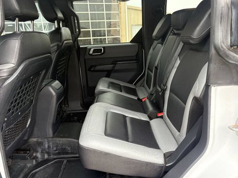 Used 2024 Ford Bronco Black Diamond AWD/4WD image 23