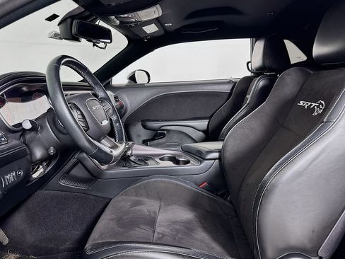 Used 2023 Dodge Challenger SRT Hellcat w/ Driver Convenience Group image 12