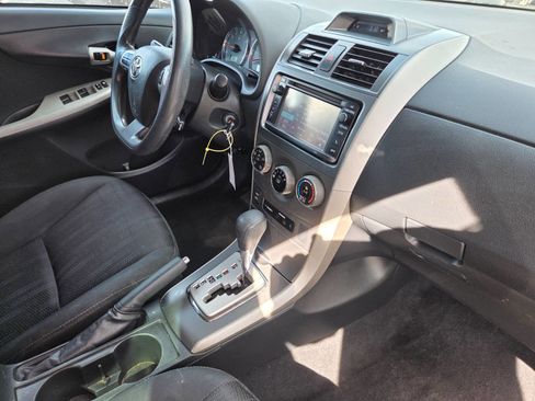 Used 2012 Toyota Corolla S image 16