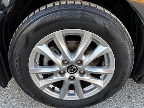 Used 2016 MAZDA MAZDA3 i Sport w/ Preferred Equipment Package image 37