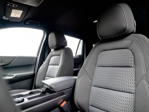 New 2026 Chevrolet Equinox LT FWD image 6