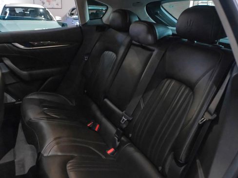 Used 2019 Maserati Levante GranLusso image 34