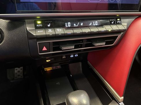 Used 2025 Toyota Camry XSE FWD image 26