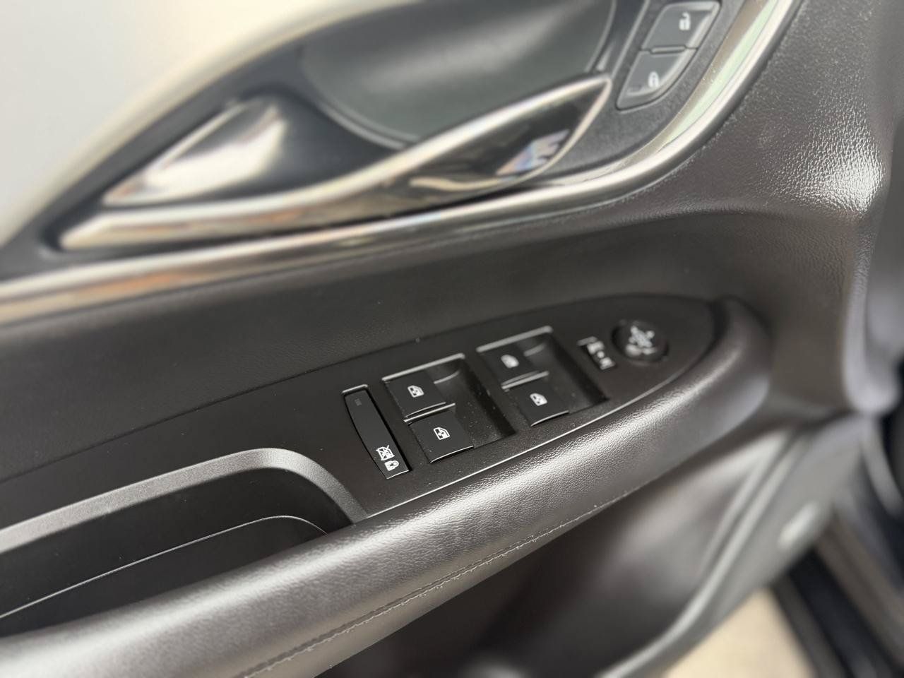 Used 2017 Cadillac ATS Luxury RWD image 15