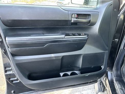 Used 2016 Toyota Tundra SR image 21