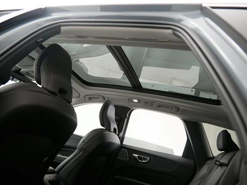 Certified 2023 Volvo XC60 T8 Ultimate w/ Climate Package AWD/4WD image 24