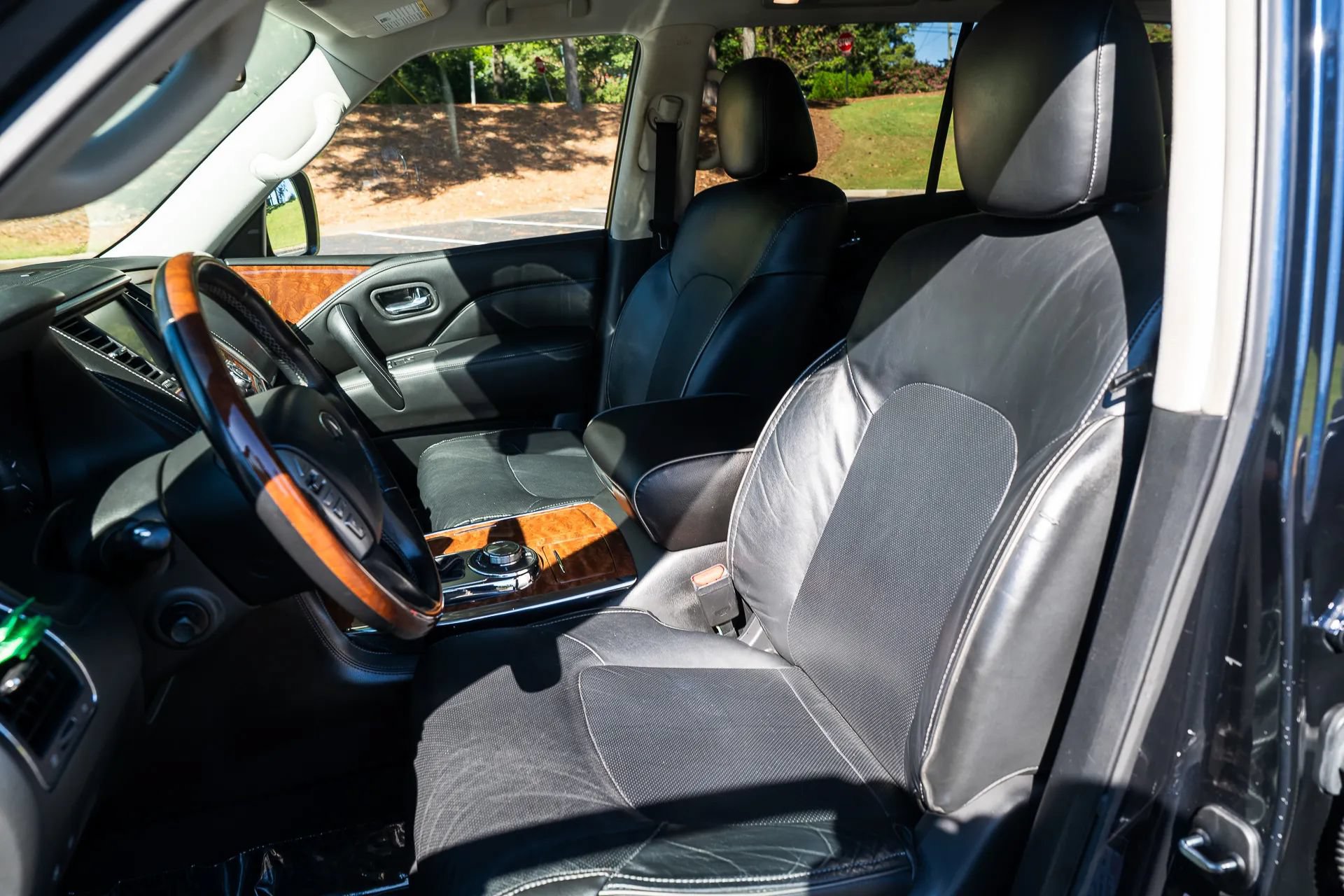 Used 2019 INFINITI QX80 Luxe w/ Proassist Package AWD/4WD image 17