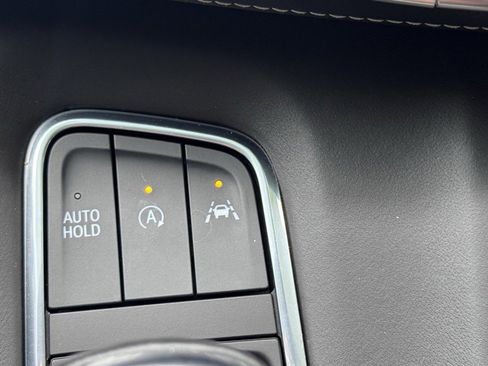 Used 2024 Cadillac Escalade Sport Platinum w/ LPO, ONYX Package image 31