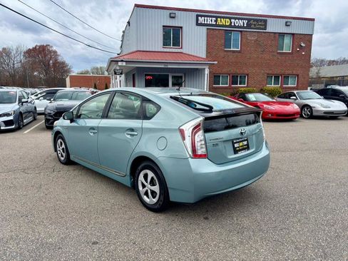 Used 2012 Toyota Prius One image 8