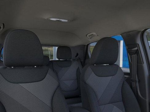 Used 2027 Chevrolet Bolt LT w/ Comfort Package FWD image 24