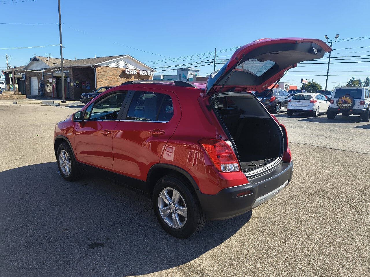 Used 2015 Chevrolet Trax LT w/ LT Sun and Sound Package AWD/4WD image 10