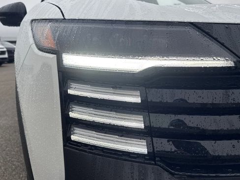 New 2026 Nissan Kicks SR w/ Cold Weather Package image 11