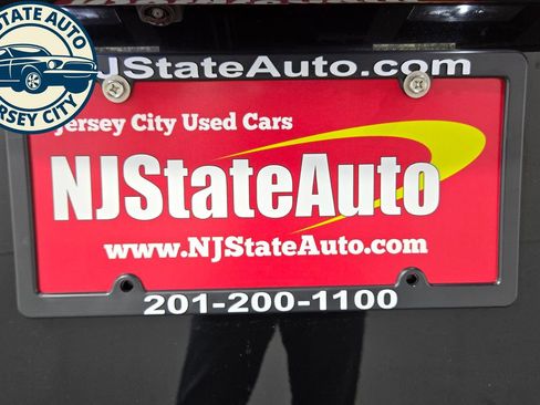 Used 2023 Nissan Ariya AWD image 29