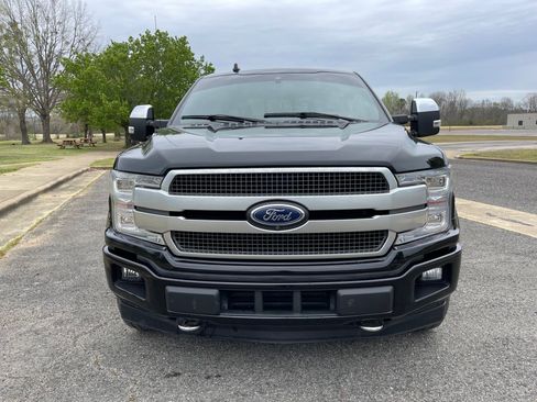 Used 2018 Ford F150 Platinum w/ Equipment Group 701A Luxury image 8