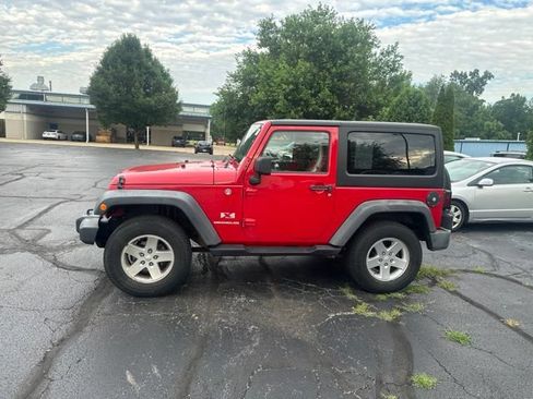 Used 2009 Jeep Wrangler X AWD/4WD image 4
