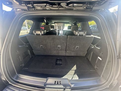 Used 2022 Ford Expedition Platinum image 8