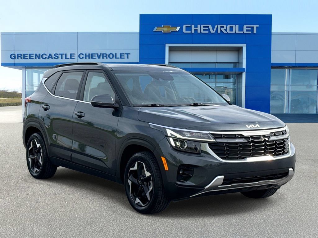 Used 2024 Kia Seltos EX AWD/4WD image 1
