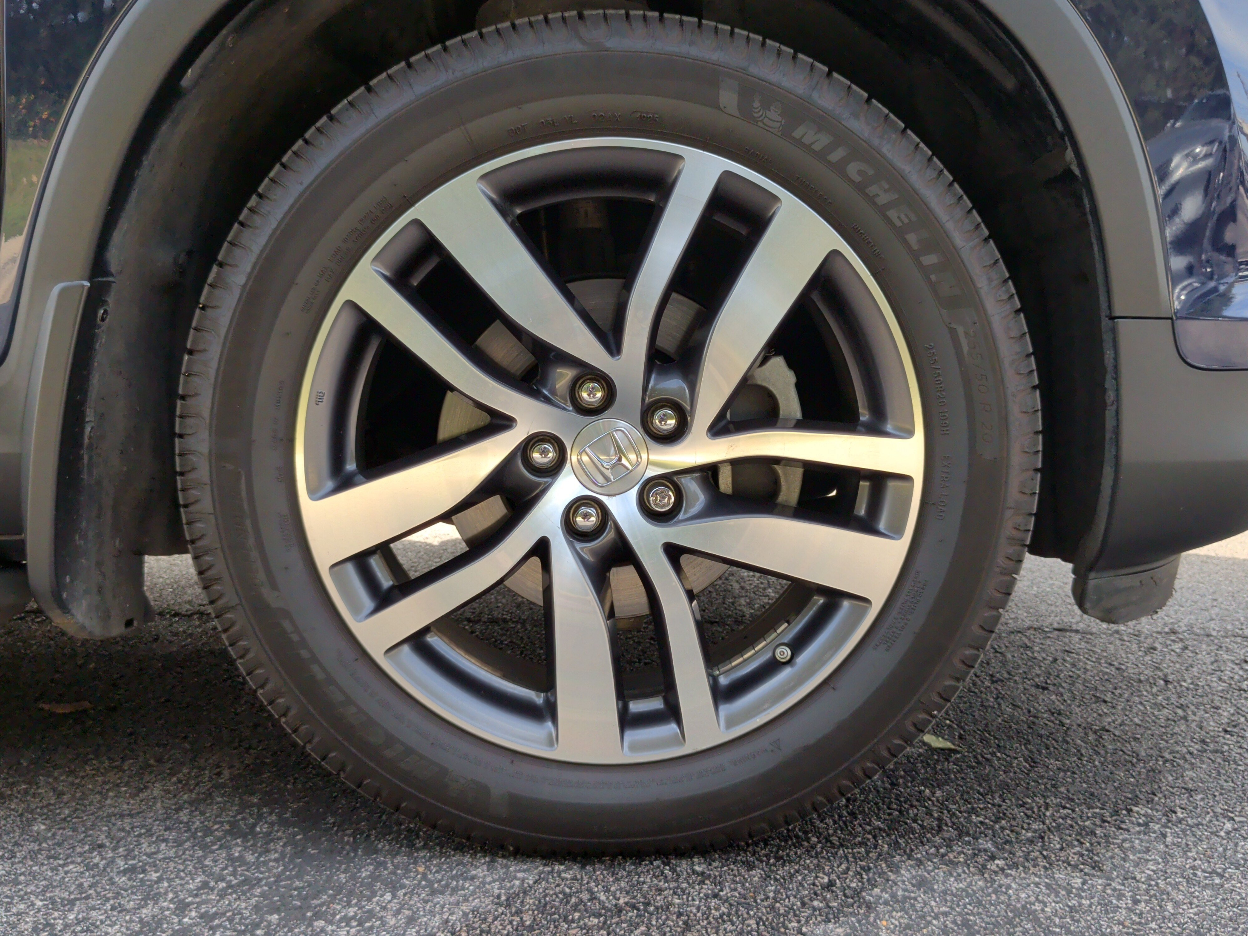 Used 2016 Honda Pilot Touring image 14