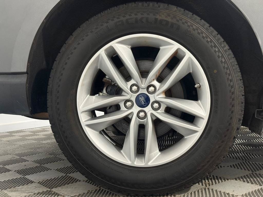 Used 2015 Ford Edge SEL w/ Equipment Group 201A FWD image 39