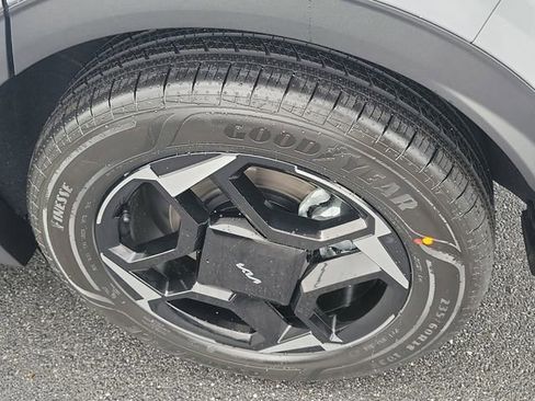 New 2026 Kia Sportage EX image 7