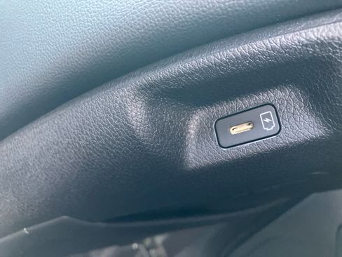 Used 2023 Kia Sportage EX FWD image 31
