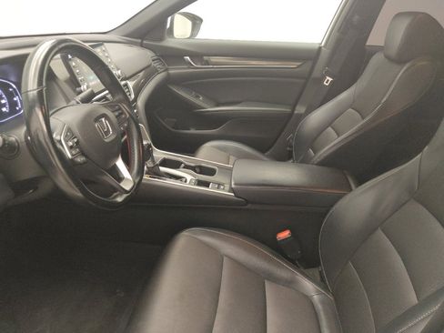 Used 2018 Honda Accord Sport image 17