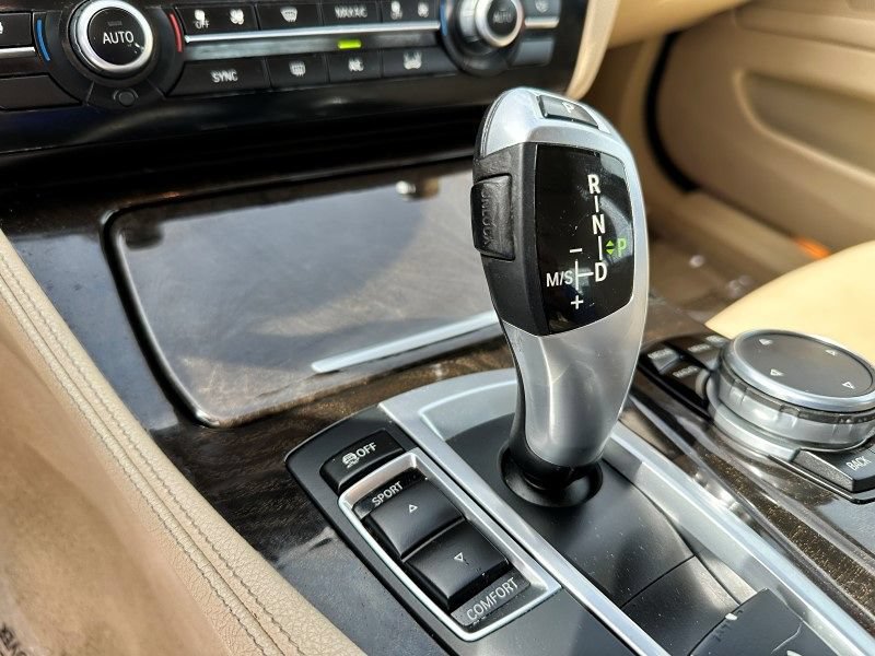 Used 2015 BMW 528i Sedan RWD image 26