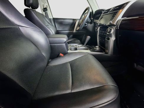 Used 2020 Toyota 4Runner Limited AWD/4WD image 31