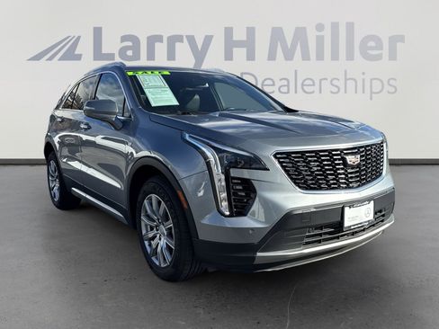 Used 2023 Cadillac XT4 Premium Luxury image 2