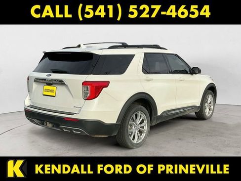 Certified 2022 Ford Explorer XLT w/ Equipment Group 202A image 5