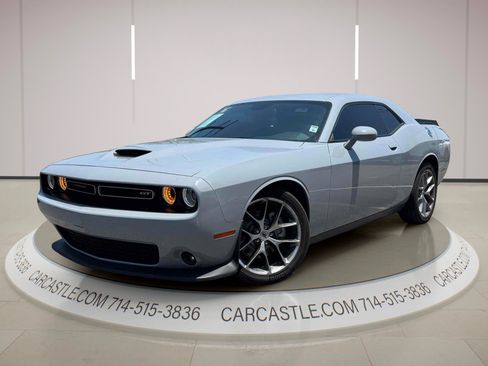 Used 2022 Dodge Challenger GT RWD image 1