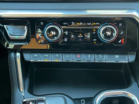 Used 2022 GMC Sierra 1500 Denali Ultimate image 43