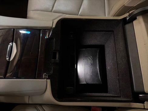 Used 2015 Cadillac Escalade Luxury image 27