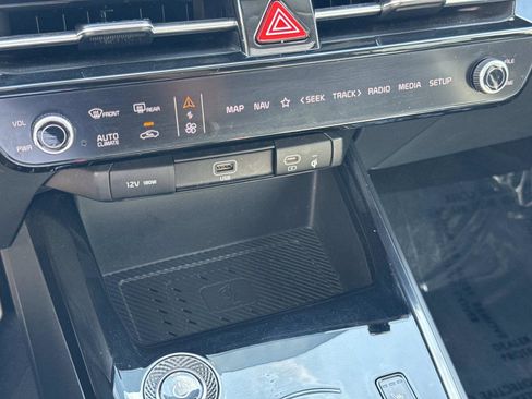 Used 2025 Kia Niro Wave image 22