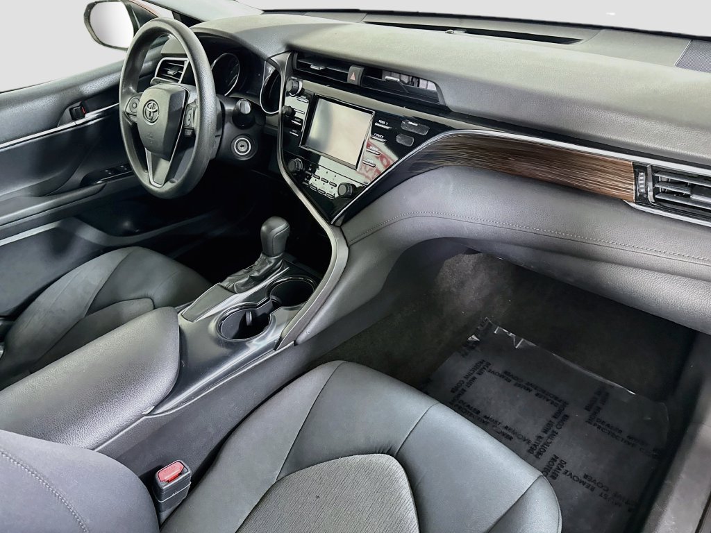 Certified 2018 Toyota Camry LE FWD image 30