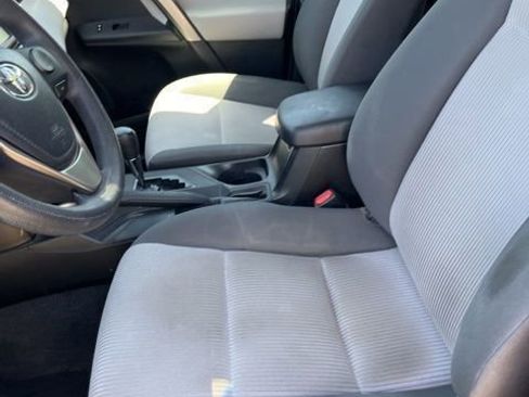 Used 2015 Toyota RAV4 LE FWD image 11