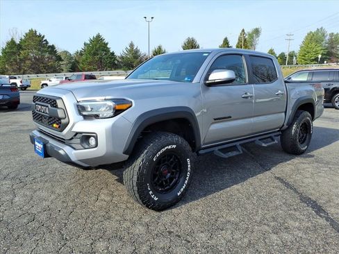 Used 2021 Toyota Tacoma TRD Off-Road image 7
