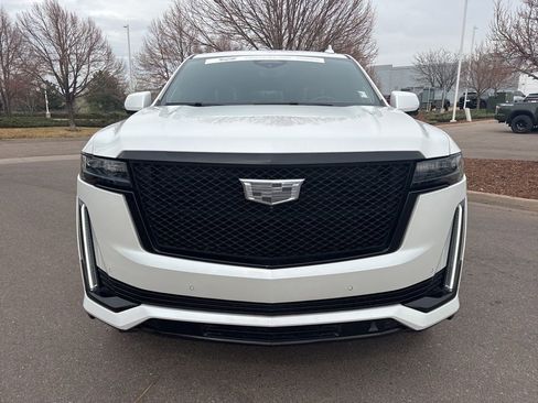 Certified 2023 Cadillac Escalade ESV Sport Platinum w/ LPO, ONYX Package image 7