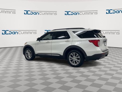 Used 2020 Ford Explorer XLT w/ Equipment Group 202A AWD/4WD image 6
