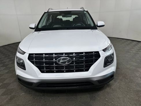 Certified 2023 Hyundai Venue SEL image 8