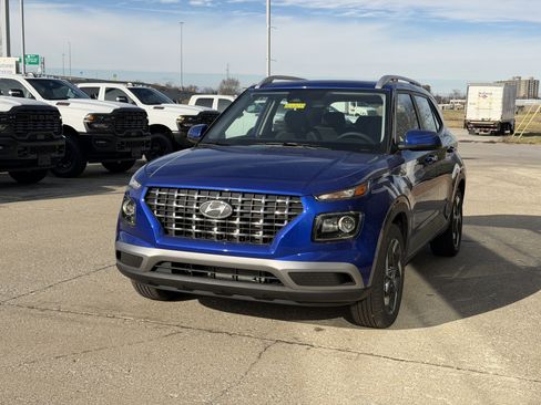 New 2026 Hyundai Venue SEL image 14